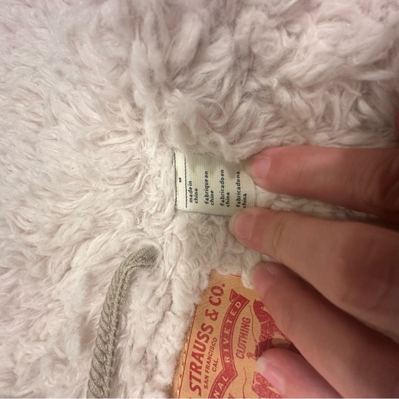 Levi's Tan Corduroy Jacket with Cream Sherpa Lining - Picture 3 of 8